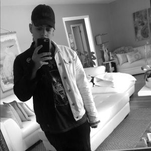 Meet your Posher, Donovan